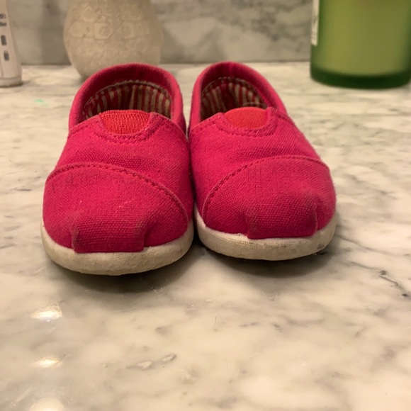 Casual slip on shoes GUC - Picture 2 of 5